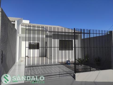 Casa para venda no Conjunto Habitacional Requiao em Maringa com 150m² por R$ 350.000,00