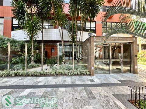 Apartamento para locacao no Zona 01 em Maringa com 346,01m² por R$ 10.230,00
