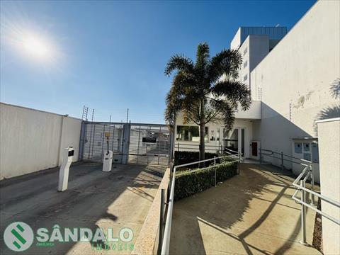 Apartamento para locacao no Vila Vardelina em Maringa com 95,68m² por R$ 1.650,00