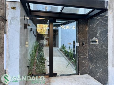 Apartamento para locacao no Zona 07 em Maringa com 0m² por R$ 2.530,00