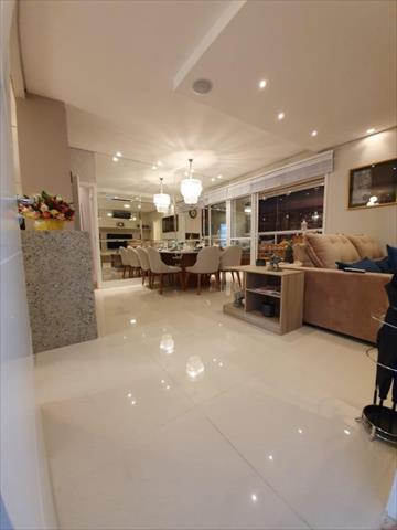 Apartamento para venda no Zona 07 em Maringa com 232,22m² por R$ 980.000,00