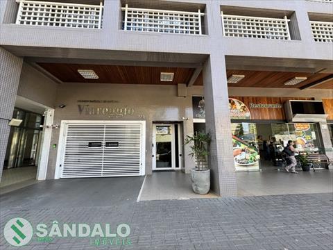 Apartamento para locacao no Zona 01 em Maringa com 157,27m² por R$ 3.520,00