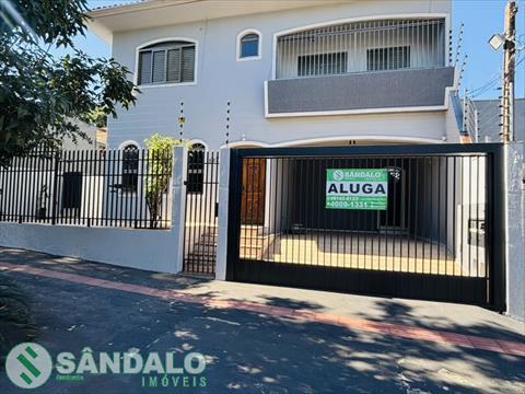 Sobrado para locacao no Zona 05 em Maringa com 0m² por R$ 4.950,00