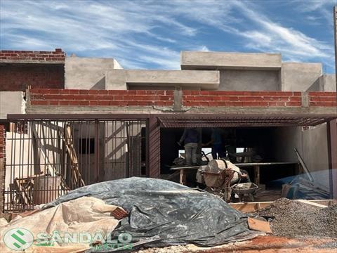 Casa para venda no Parque Residencial Aeroporto em Maringa com 200m² por R$ 480.000,00