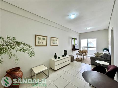 Apartamento para locacao no Vila Marumby em Maringa com 102,93m² por R$ 2.585,00