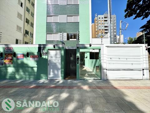 Apartamento para locacao no Zona 03 em Maringa com 0m² por R$ 2.090,00