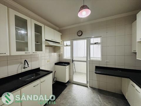 Apartamento para locacao no Vila Cleopatra em Maringa com 113,8m² por R$ 2.750,00
