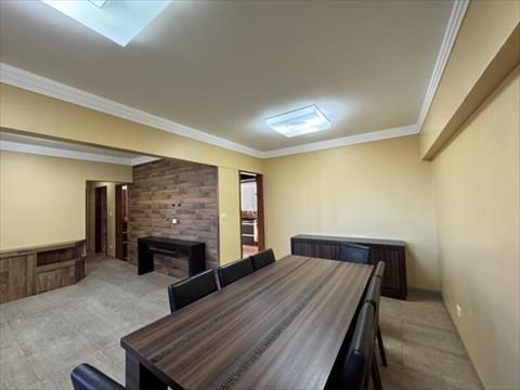Apartamento para locacao no Zona 01 em Maringa com 171,66m² por R$ 3.190,00