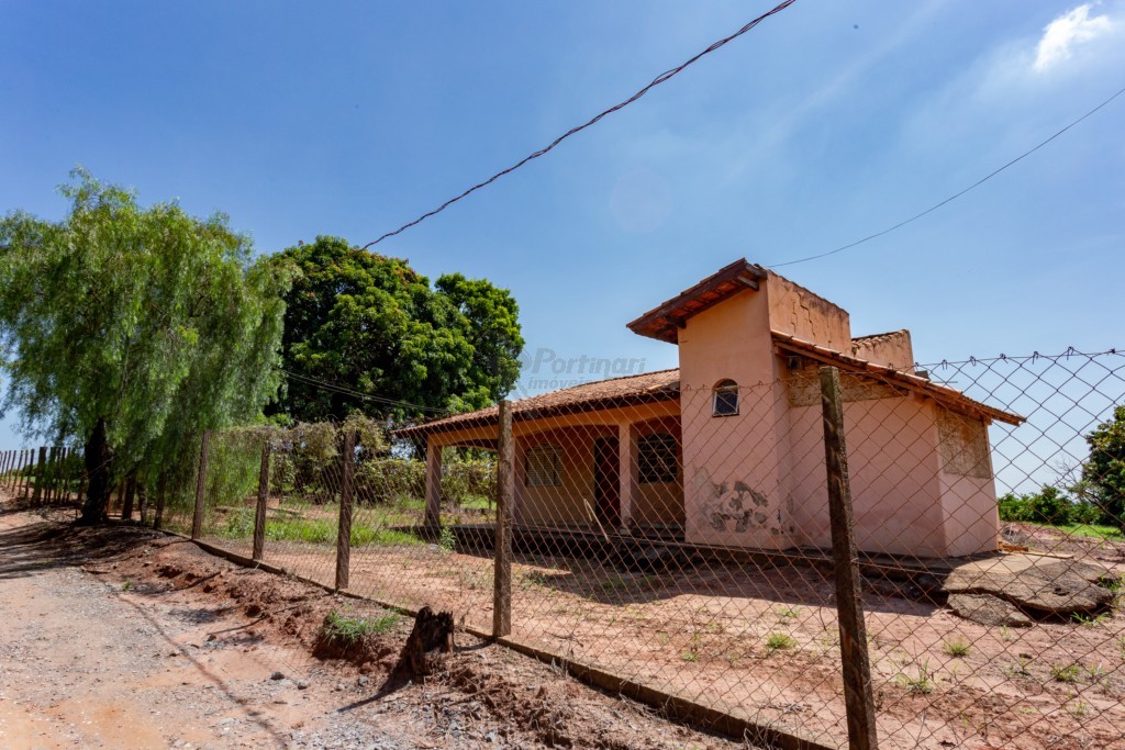 Casa Residencial para locacao no Area Rural de Limeira em Limeira com 0m²