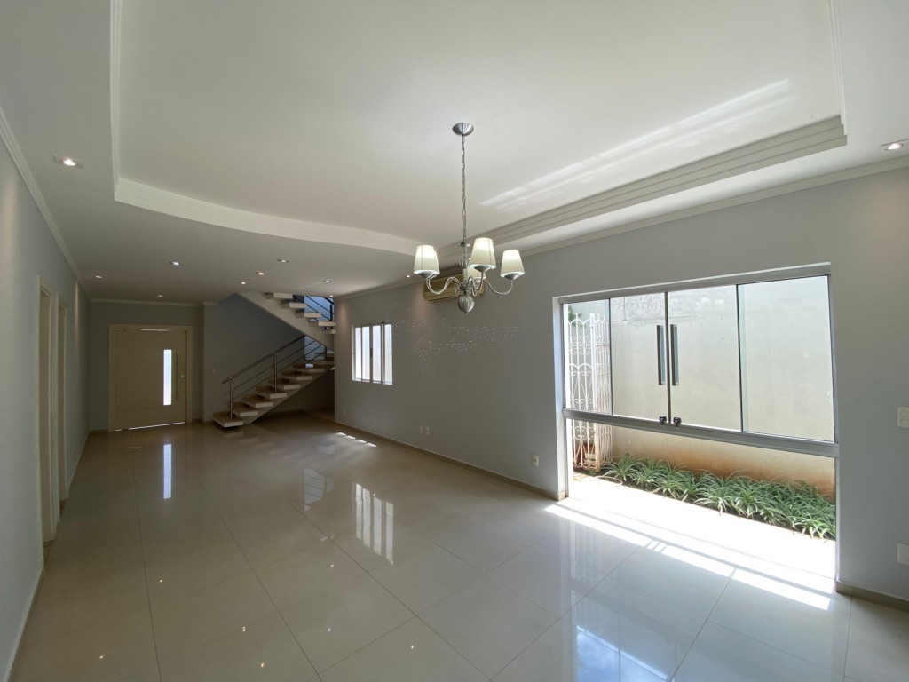 Casa em Condomínio para vendalocacaovenda e locacao no Residencial Jardim dos Ipes em Limeira com 300m² por R$ 1.200.000,005.800,00