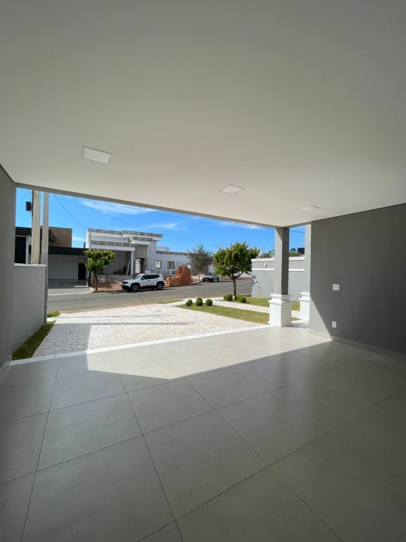 Casa em Condomínio para locacao no Residencial Margarida de Holstein em Limeira com 408m² por R$ 10.000,00