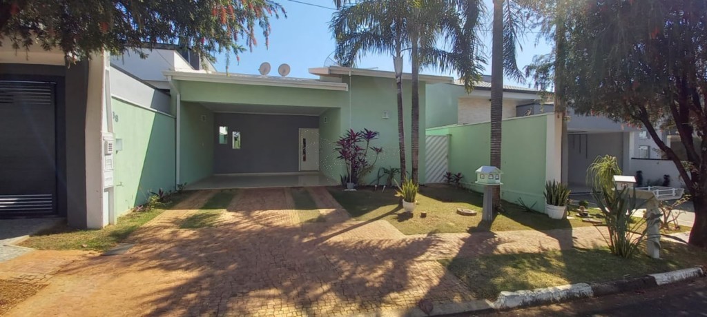 Casa em Condomínio para venda no Parque Residencial Roland em Limeira com 145,74m²