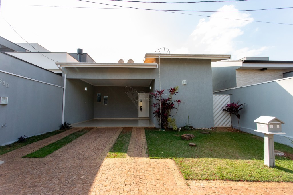 Casa em Condomínio para venda no Parque Residencial Roland em Limeira com 250m² por R$ 850.000,00