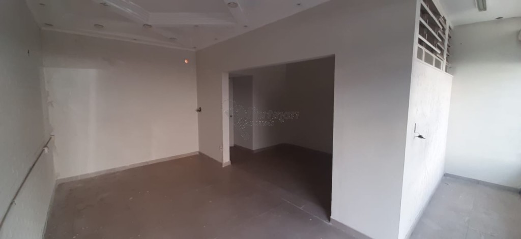 Loja para locacao no Centro em Limeira com 21m²