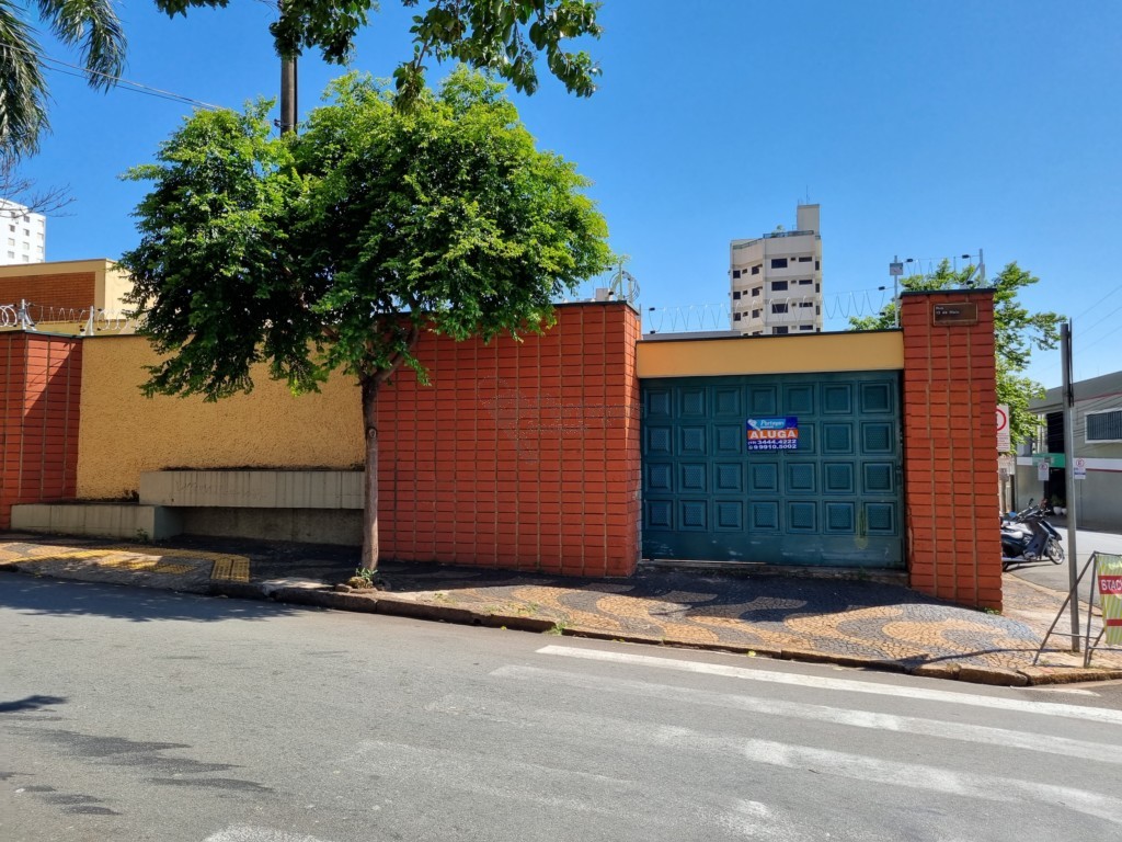 Casa Comercial para locacao no Centro em Limeira com 549,48m²
