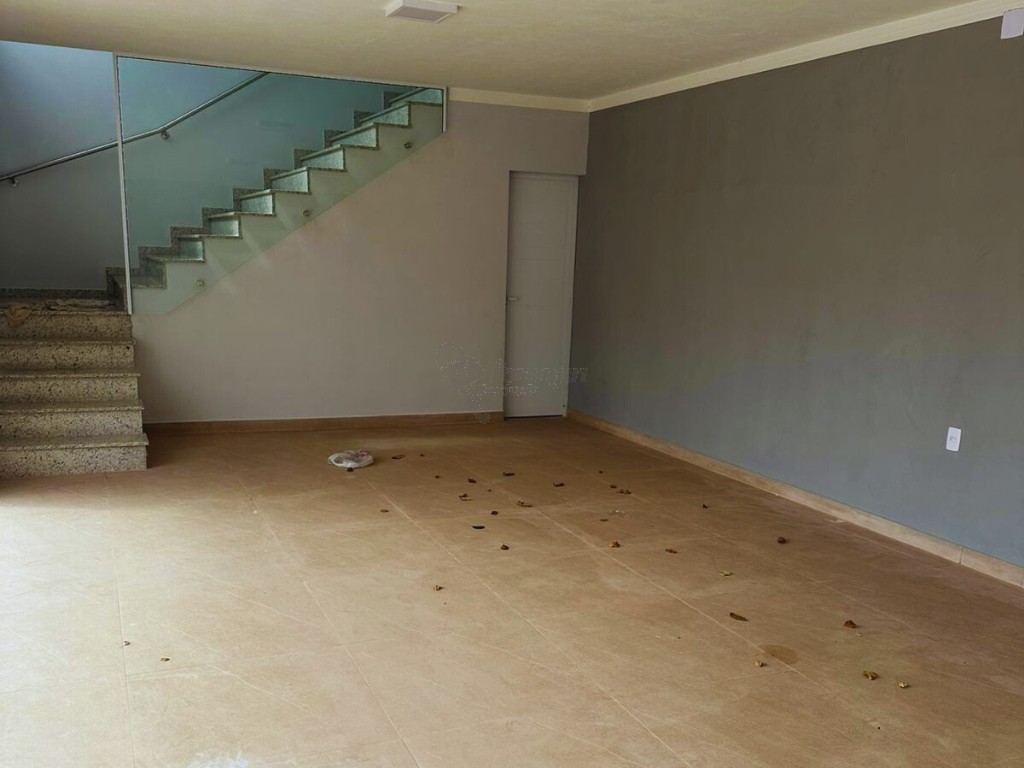 Casa em Condomínio para vendalocacaovenda e locacao no Jardim Porto Real em Limeira com 250m²