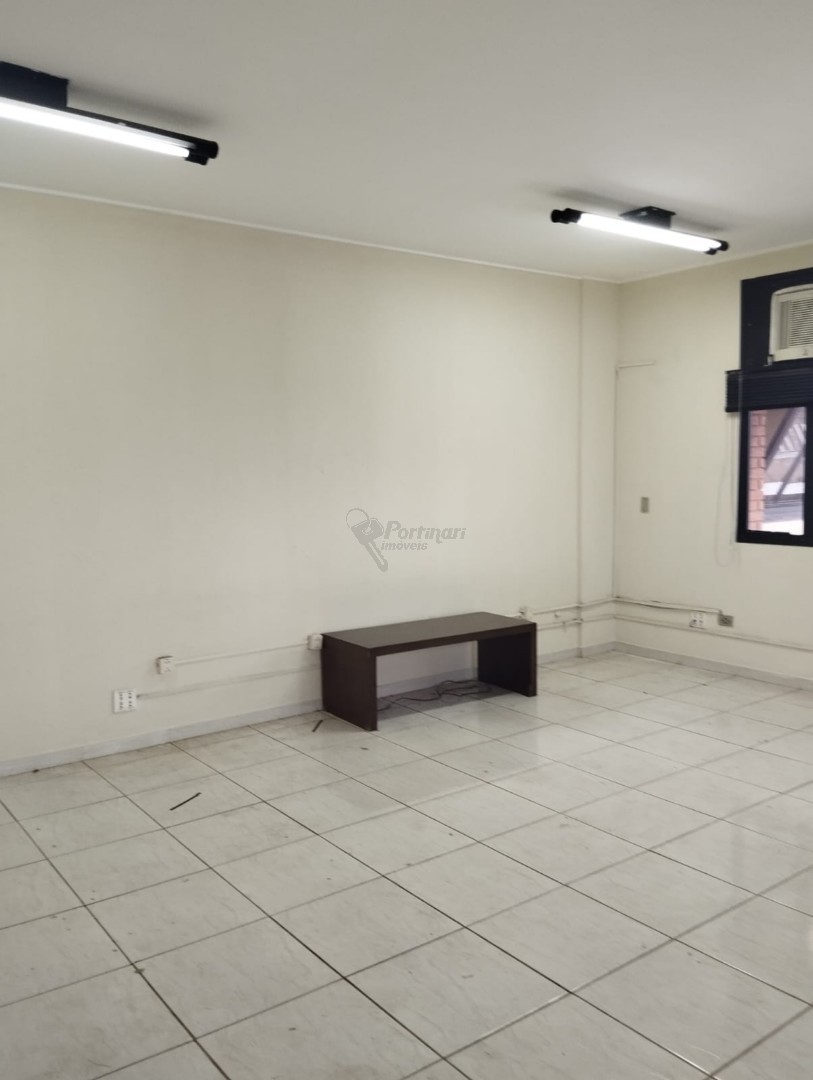 Cjto Comercial_sala para locacao no Centro em Limeira com 122m²