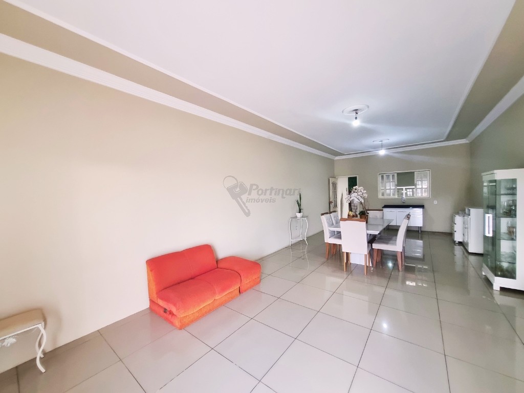 Casa Residencial para locacao no Jardim Vista Alegre em Limeira com 200m²