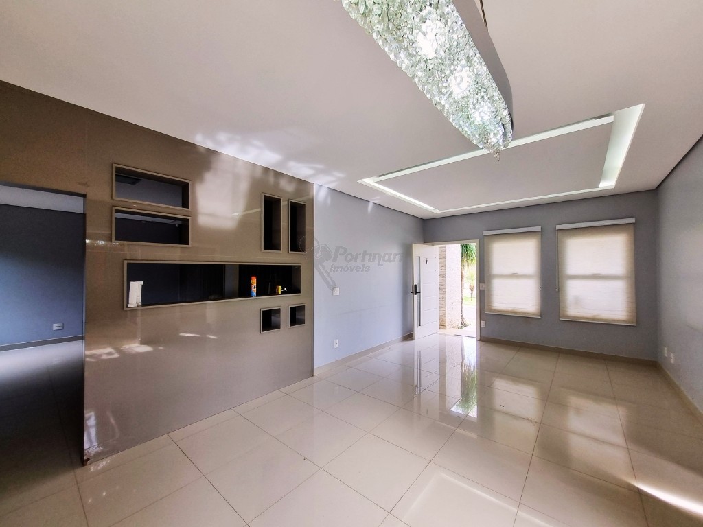 Casa em Condomínio para locacao no Jardim Terras de Santa Elisa em Limeira com 300m²