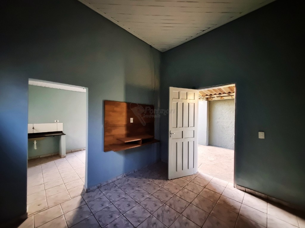 Casa Residencial para locacao no Jardim Cavinato em Limeira com 133,6m²