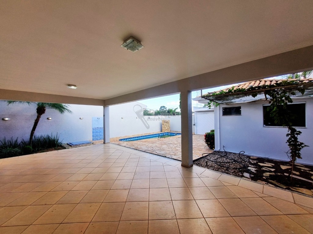 Casa em Condomínio para vendalocacaovenda e locacao no Parque Residencial Roland em Limeira com 329m²