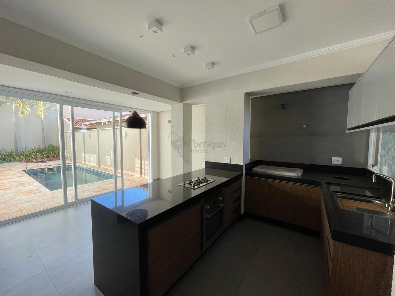 Casa em Condomínio para locacao no Parque Centreville em Limeira com 430m²