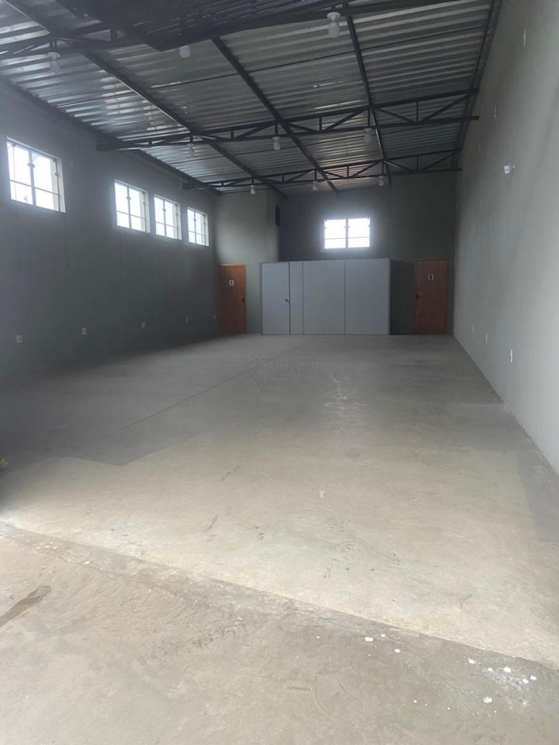 Barracão_Galpão para locacao no Jardim Marajoara em Limeira com 127m² por R$ 3.000,00