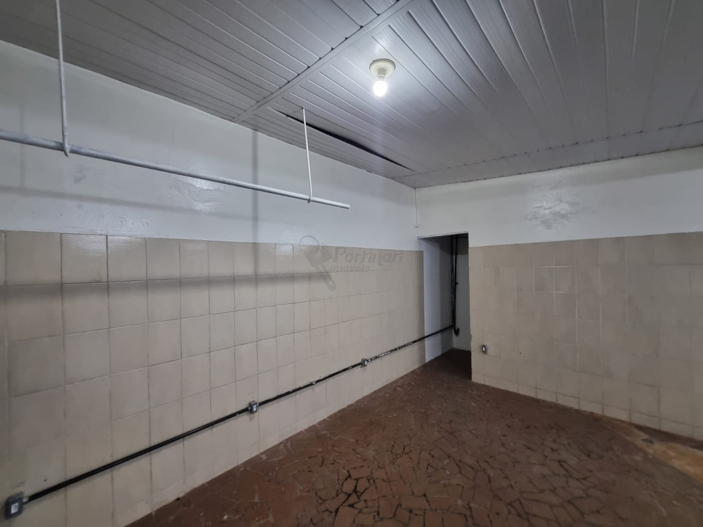Salão para locacao no Parque Residencial Abilio Pedro em Limeira com 152m²