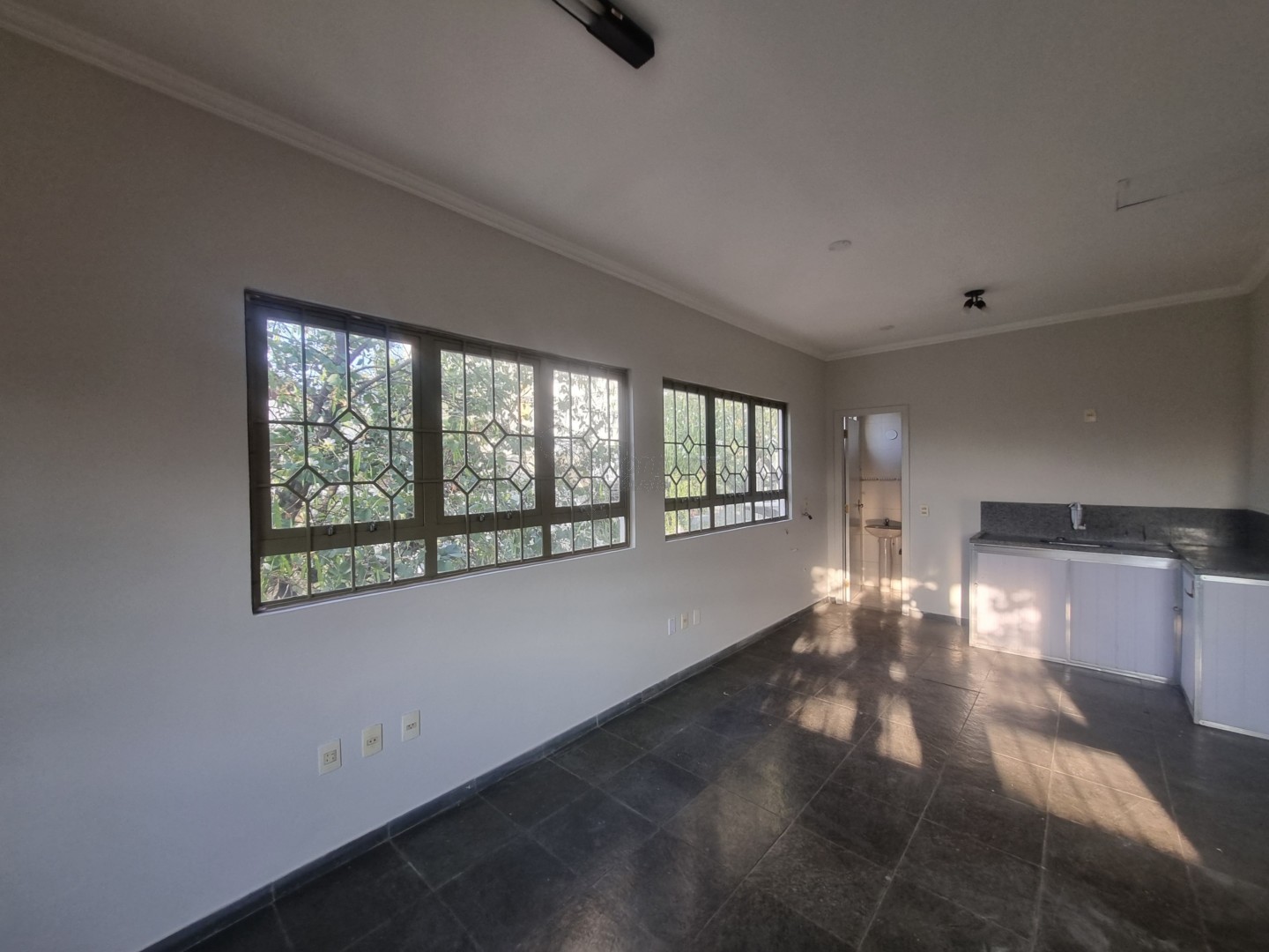 Cjto Comercial_sala para locacao no Centro em Limeira com 15m²