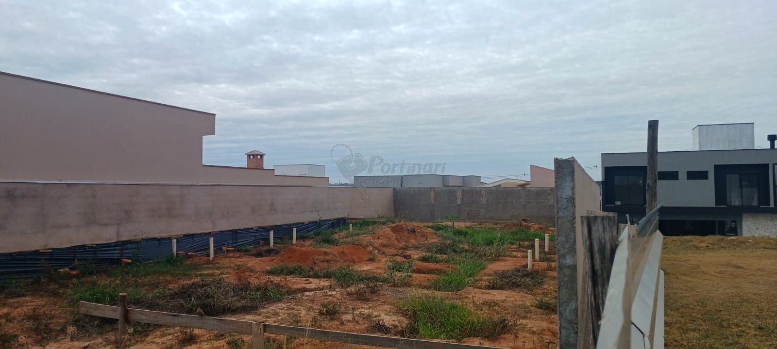 Terreno em Condomínio para venda no Jardim Colinas de Sao Joao em Limeira com 374m²