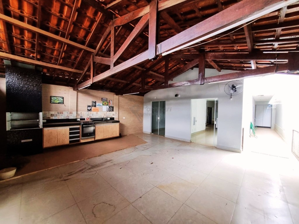Casa em Condomínio para locacao no Jardim Lagoa Nova em Limeira com 250m²