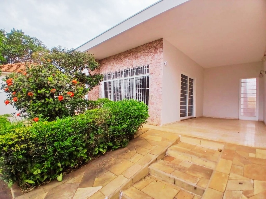 Casa Residencial para locacao no Vila Claudia em Limeira com 300m² por R$ 3.300,00