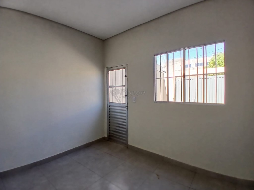 Casa Residencial para vendalocacaovenda e locacao no Jardim Residencial Guimaraes em Limeira com 150m² por R$ 320.000,001.600,00