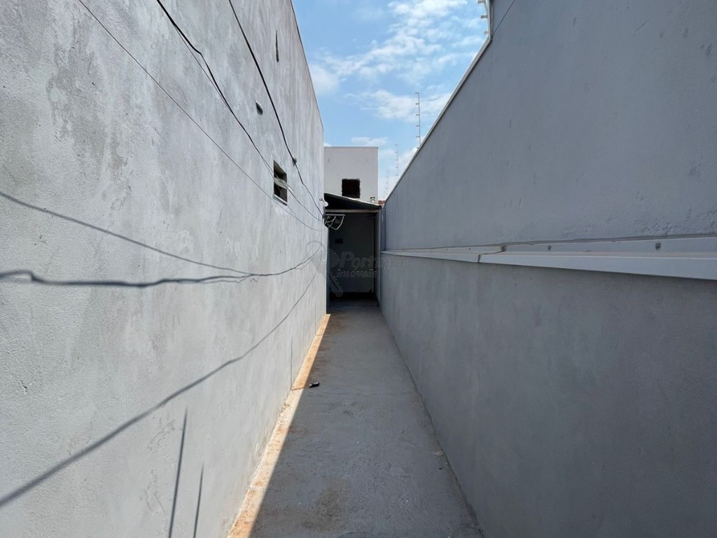 Casa Residencial para locacao no Residencial Royal Palm em Limeira com 200m² por R$ 1.400,00