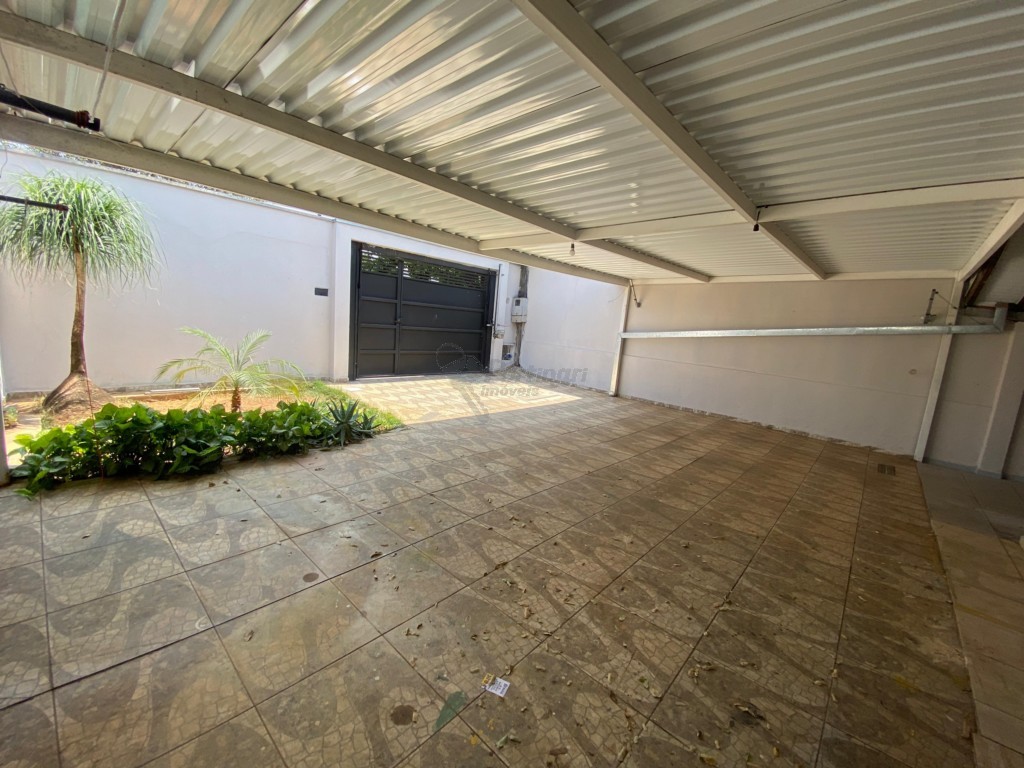 Casa Residencial para locacao no Jardim Vitorio Lucato em Limeira com 250m² por R$ 1.800,00