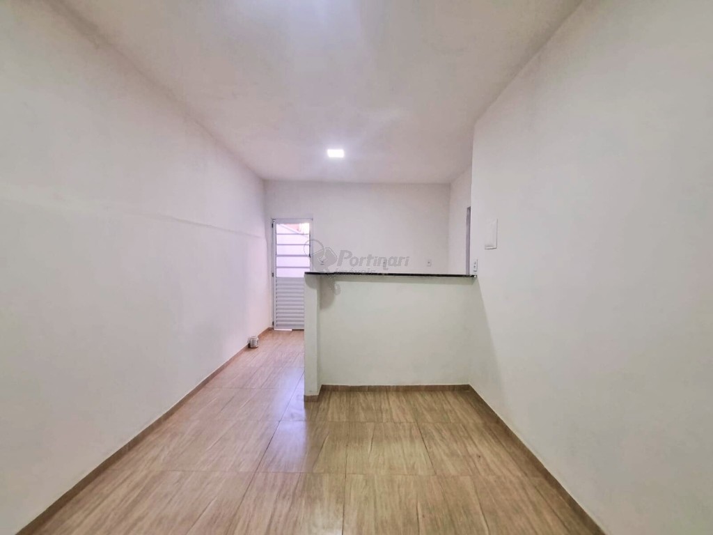 Casa Residencial para locacao no Jardim do Lago em Limeira com 220m²