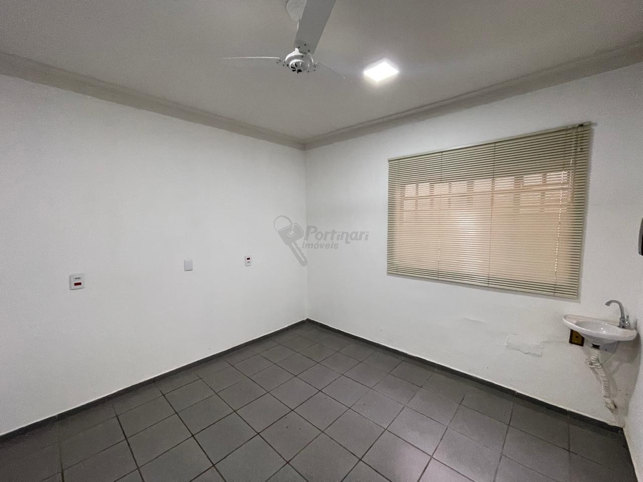 Casa Comercial para locacao no Vila Cristovam em Limeira com 250m²