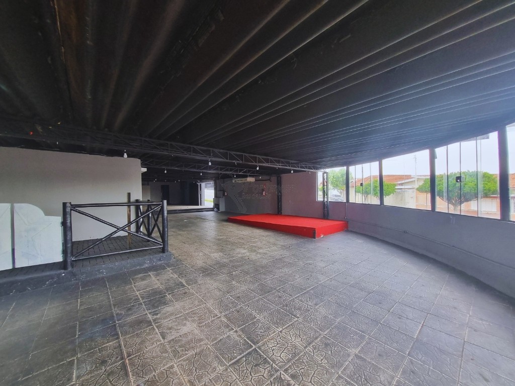 Salão para locacao no Vila Camargo em Limeira com 309,4m²