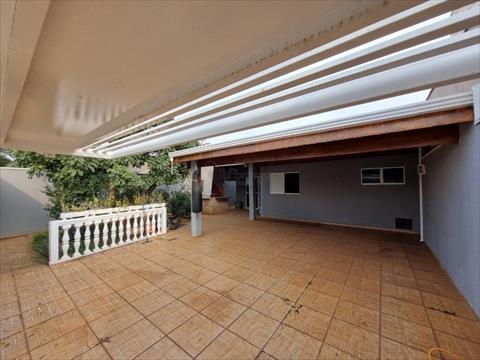 Casa em Condomínio para venda no Parque Residencial Roland em Limeira com 170m²