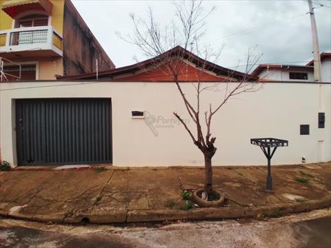 Casa Residencial para locacao no Jardim Santana em Limeira com 330m² por R$ 3.300,00