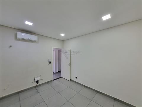 Cjto Comercial_sala para locacao no Vila Cristovam em Limeira com 20m²