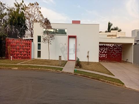 Casa em Condomínio para locacao no Residencial Ilha de Bali em Limeira com 600m²