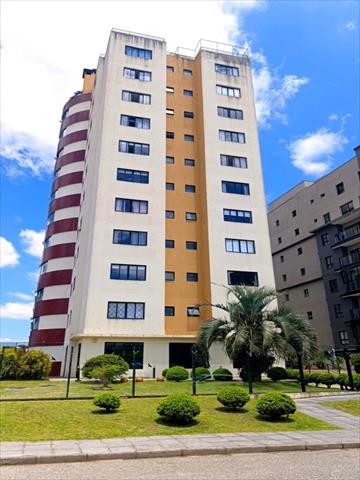 Apartamento para locacao no Centro em Pinhais com 107,95m² por R$ 3.300,00