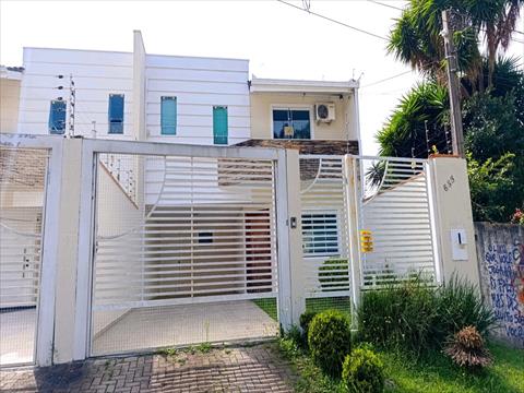 Sobrado para locacao no Centro em Pinhais com 248,4m² por R$ 6.600,00