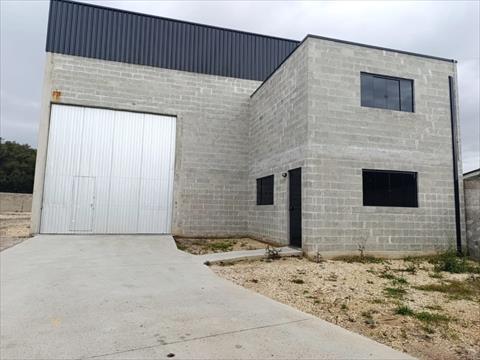 Barracão/galpão para locacao no Maria Antonieta em Pinhais com 1.671,68m² por R$ 14.400,00
