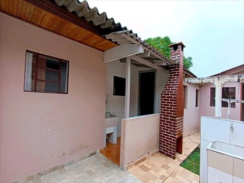 Casa Residencial para locacao no Centro em Pinhais com 40m² por R$ 1.925,00