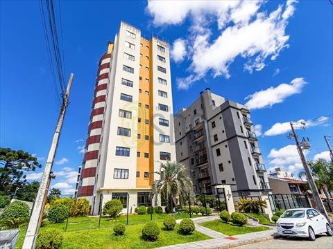 Apartamento para locacao no Centro em Pinhais com 107,95m² por R$ 3.850,00