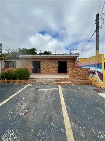 Loja para locacao no Jardim Amelia em Pinhais com 35m² por R$ 1.430,00