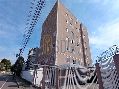 Apartamento para locacao no Centro em Pinhais com 64,29m² por R$ 2.035,00