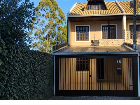 Sobrado para locacao no Centro em Pinhais com 150m² por R$ 4.070,00